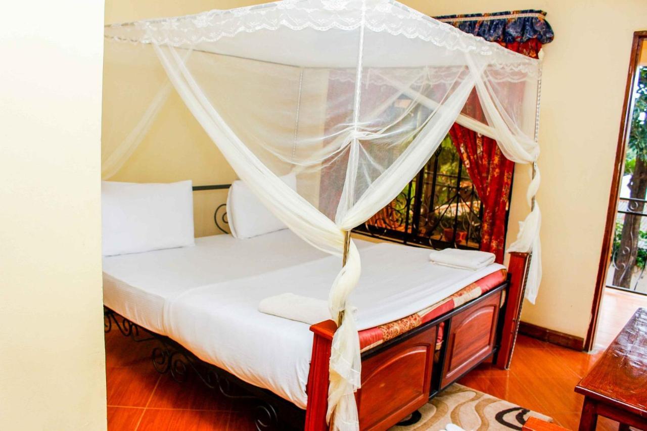 Bright Star Hotel Arusha Exteriör bild