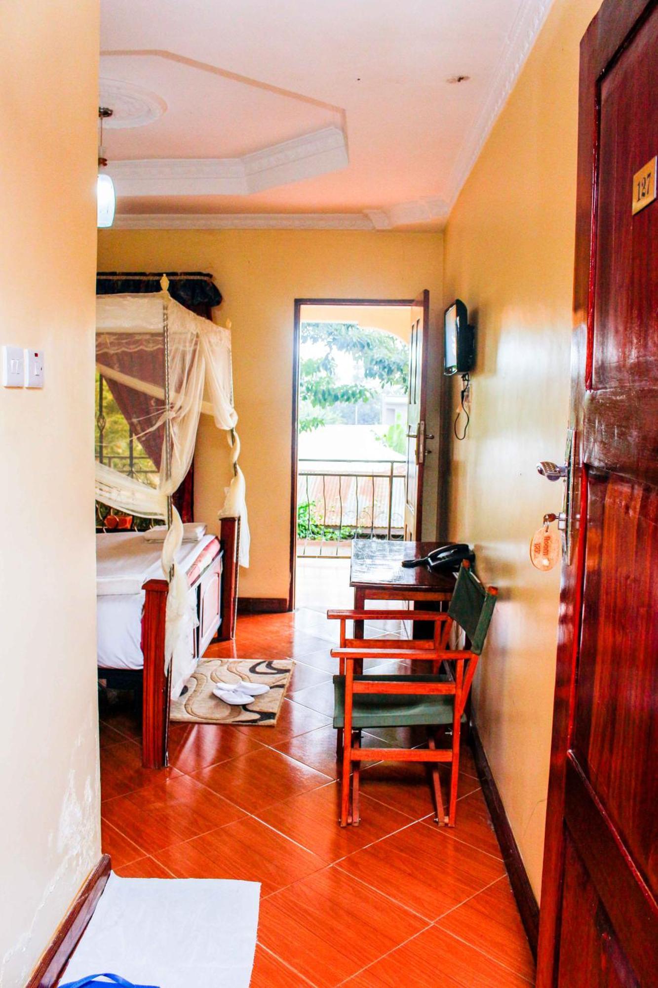 Bright Star Hotel Arusha Exteriör bild